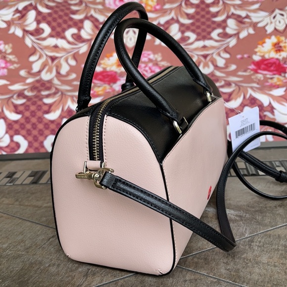 KATE SPADE MINNIE DUFFEL DISNEY X KSNY PAL - Picture 12 of 16